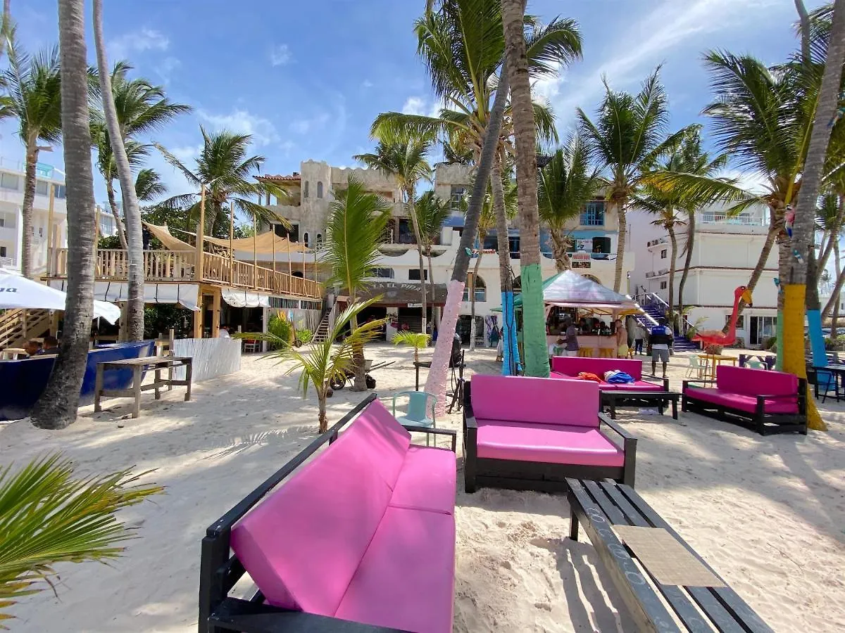 Truecost Deluxe Suites - Playa Bavaro - Free Wifi - Free Beach Club  Punta Cana