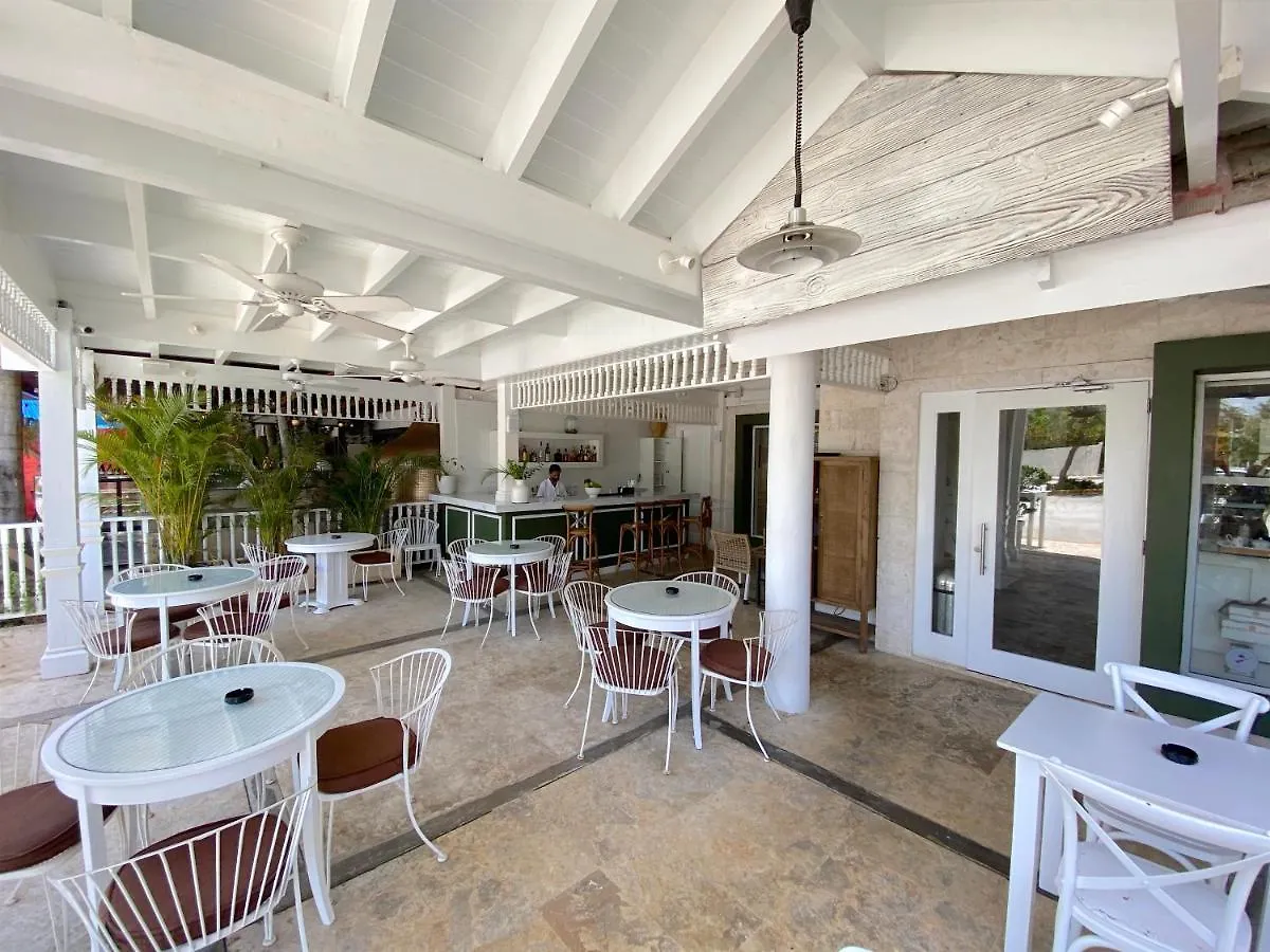 Truecost Deluxe Suites - Playa Bavaro - Free Wifi - Free Beach Club  Punta Cana Aparthotel