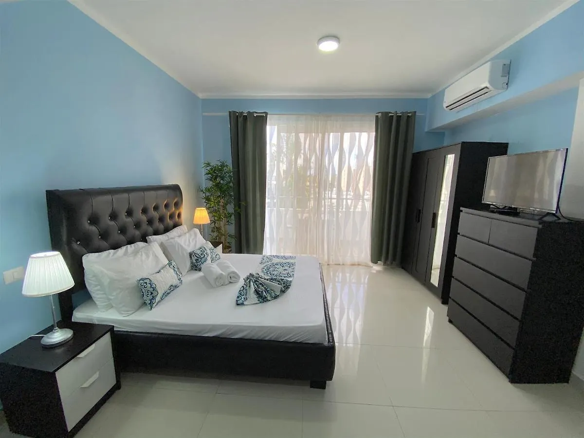 Truecost Deluxe Suites - Playa Bavaro - Free Wifi - Free Beach Club  Punta Cana Aparthotel
